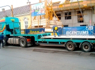 Tieflader LKW Tiefladesattel Schwerlast Transport Bruck an der Leitha Niederösterreich